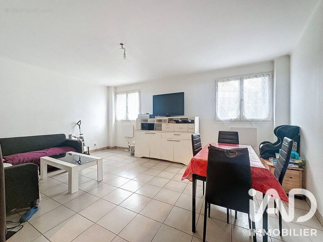 Photo 1 - Appartement à VILLENEUVE-SAINT-GEORGES
