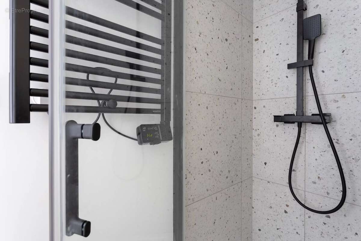 Appartement à LEVALLOIS-PERRET