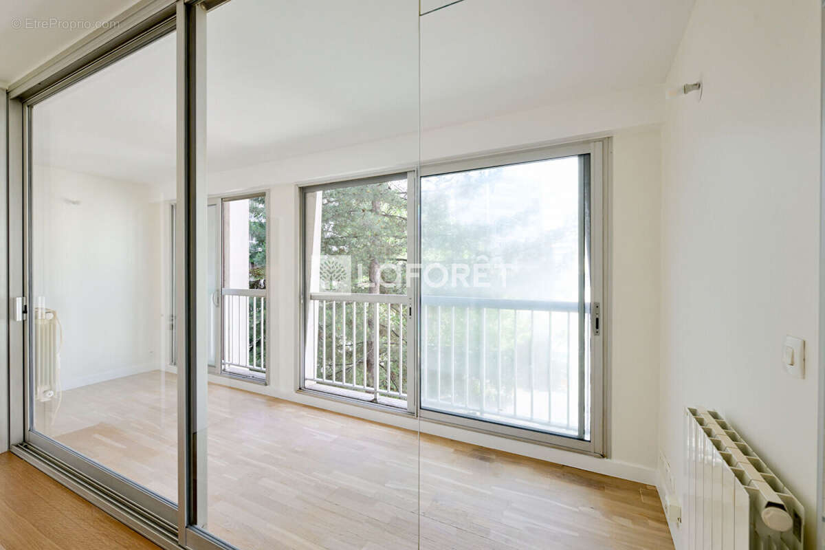 Appartement à PARIS-20E