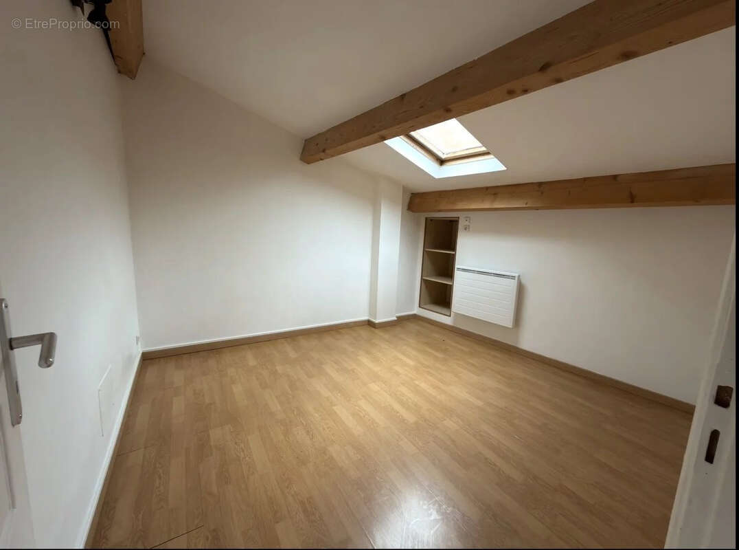 Appartement à SAINT-MAXIMIN-LA-SAINTE-BAUME