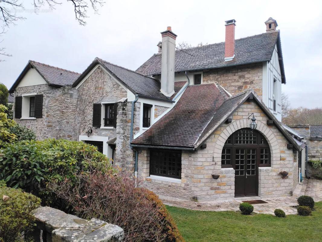 Maison à CHARTRETTES