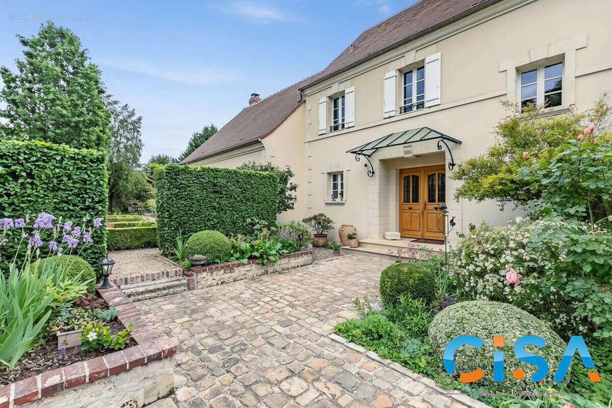Maison à SENLIS