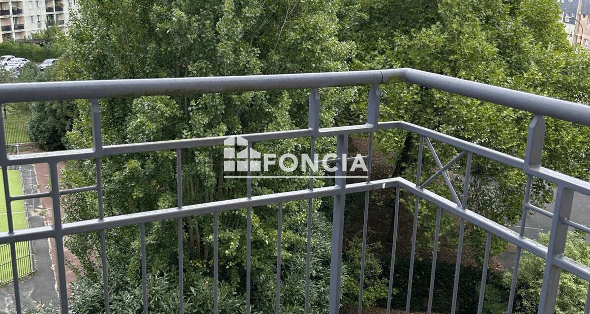 Appartement à LE PLESSIS-ROBINSON