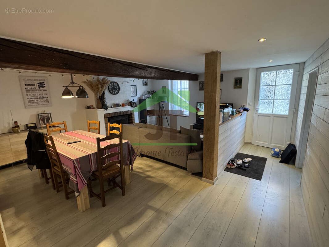 Maison à ARROU