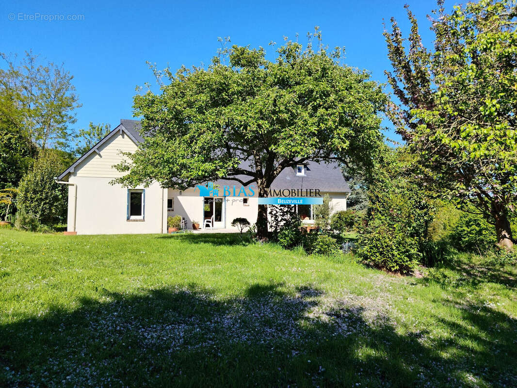 Maison à CONTEVILLE