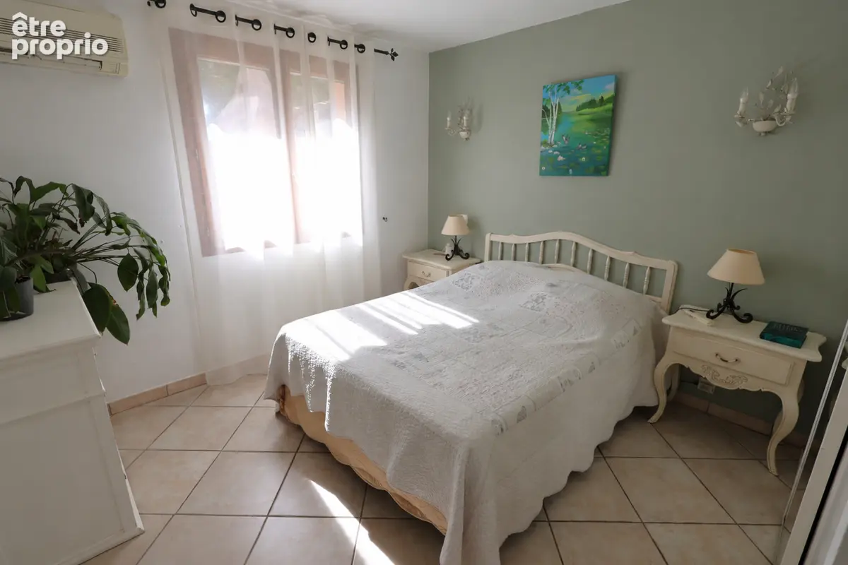 Bas de villa de 80 m² avec jardin de 320 m² et piscine - photo 16