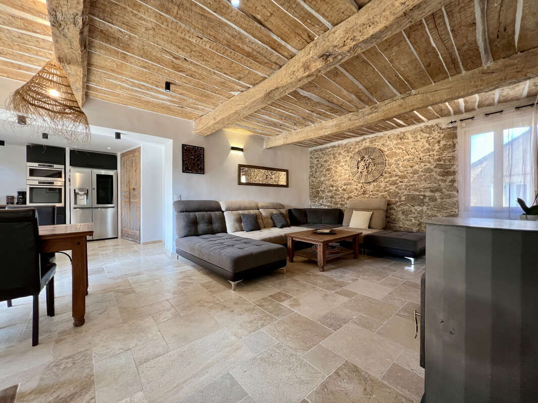 Maison à PLAN-DE-LA-TOUR