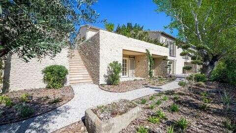 Maison à MAUSSANE-LES-ALPILLES
