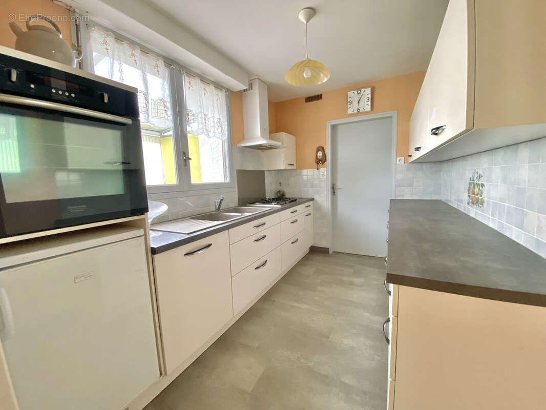 Maison à LANDEVIEILLE