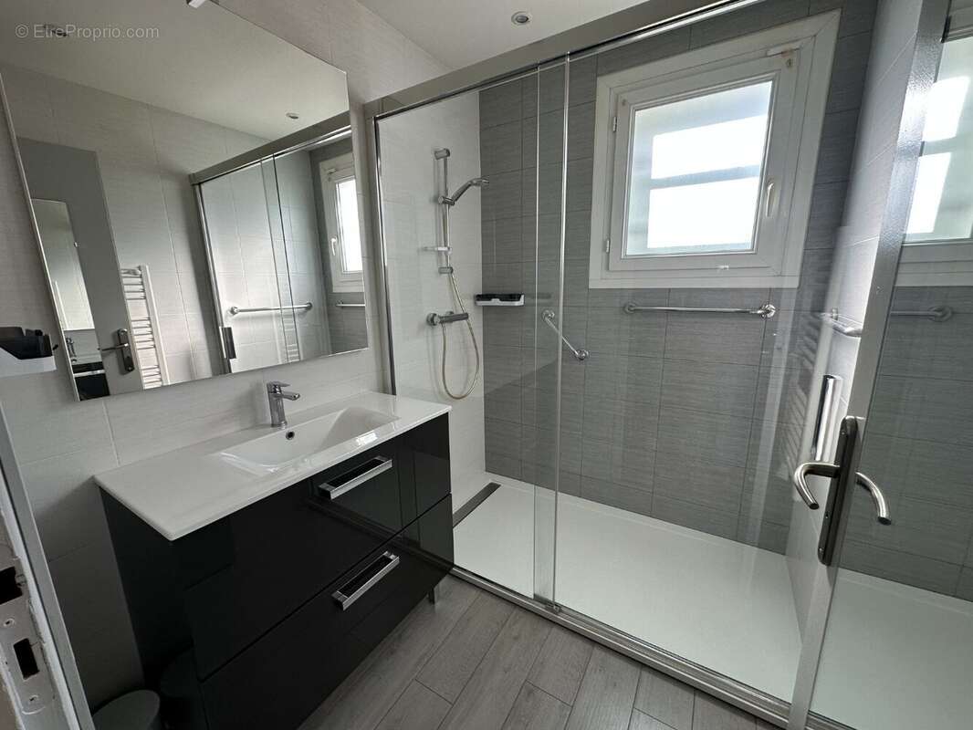 Belle maison d'architecte de 196 m² - photo 7