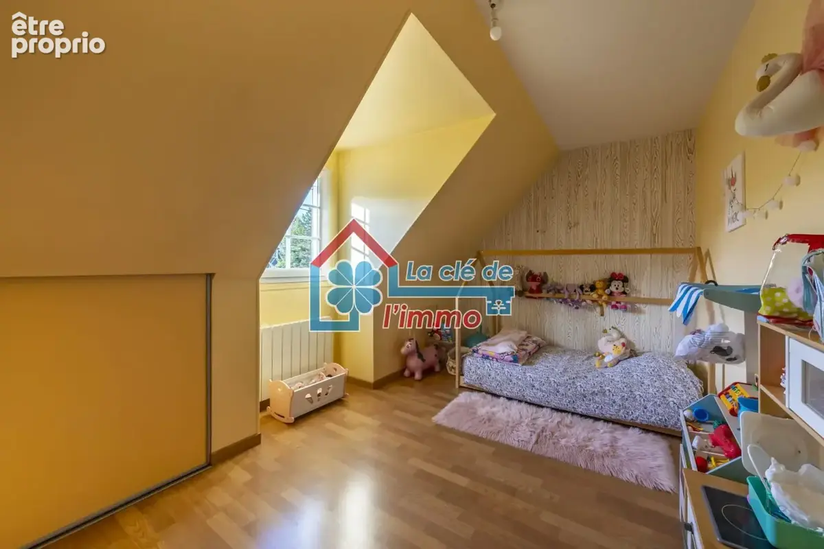 Maison familiale - 4 chambres + 1 bureau + sous sol - photo 6
