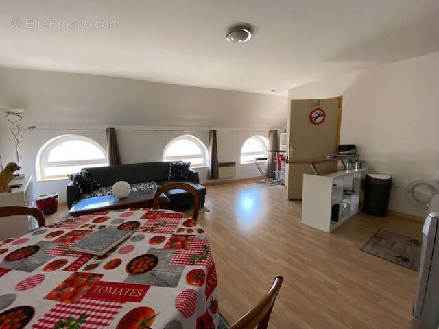 Appartement à AVESNES-SUR-HELPE