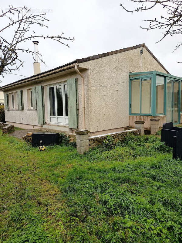 Maison de plain-pied de 90m² 7 - Maison à GRANDFRESNOY