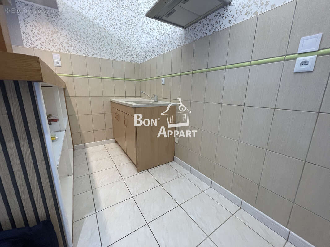 Appartement F2 avec entrée individuelle, garage et cellier   Centre de Rombas - photo 8