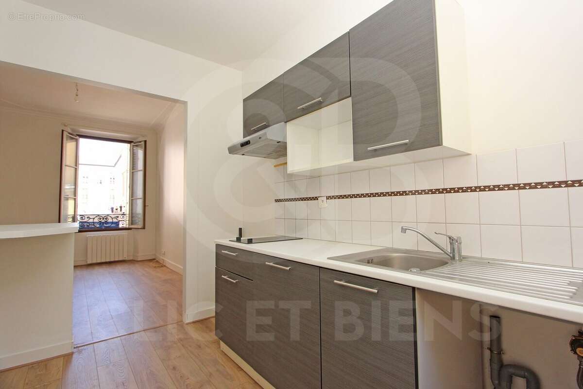 Appartement à VERSAILLES