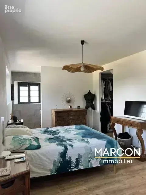 Propriete de caractere avec espace professionnel - photo 12