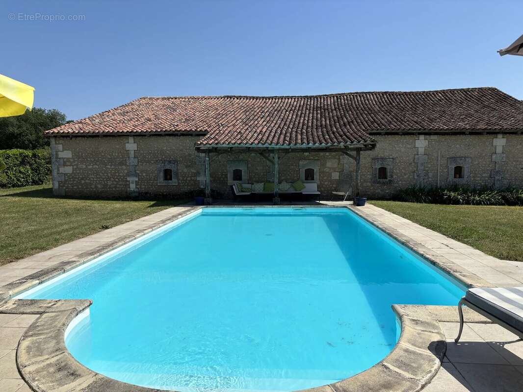 Maison à PETIT-BERSAC
