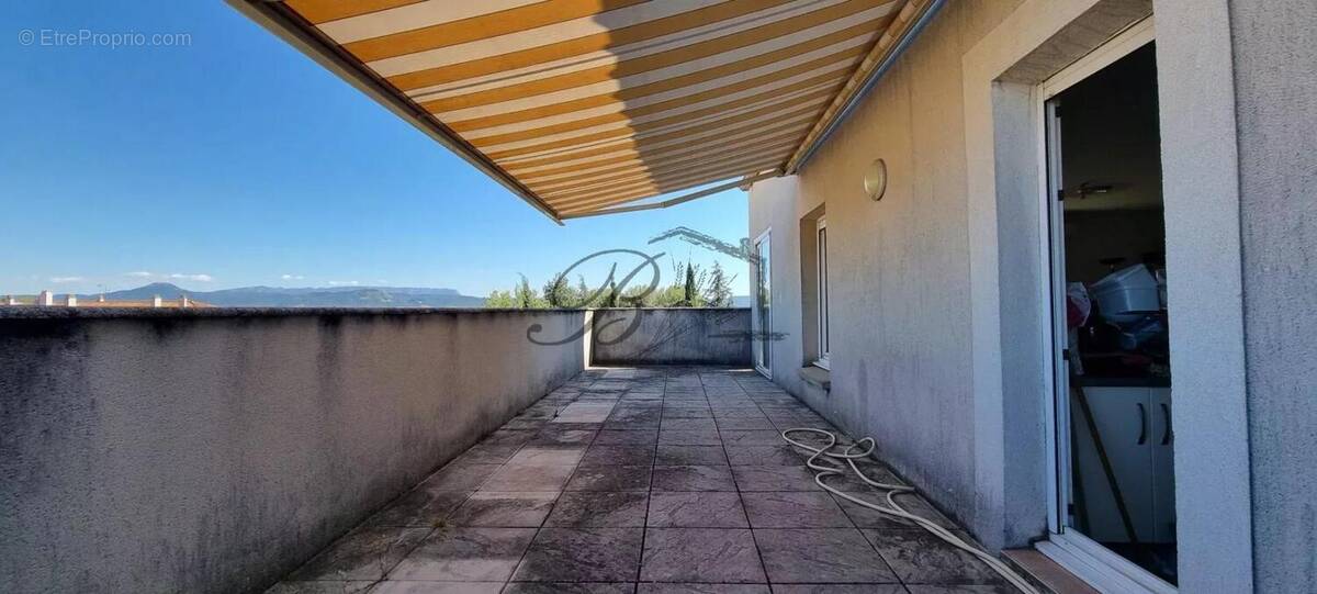 Appartement à PERTUIS