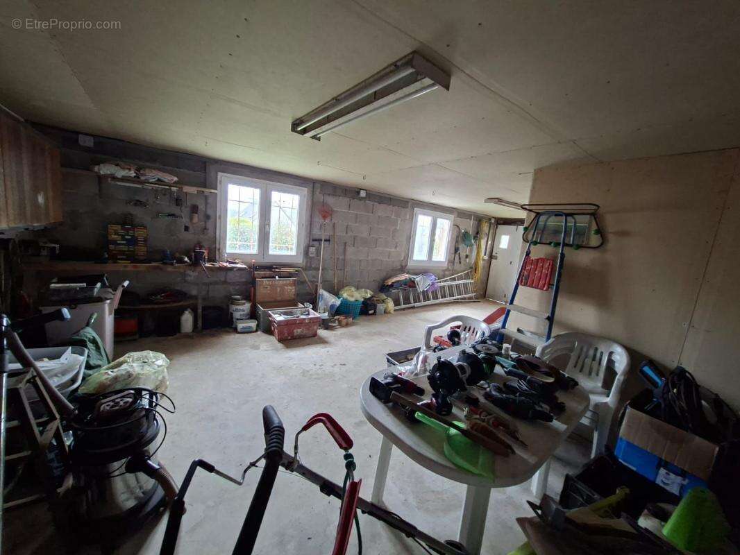 Locquirec secteur Kerboulic – Maison au calme avec beau potentiel - photo 16