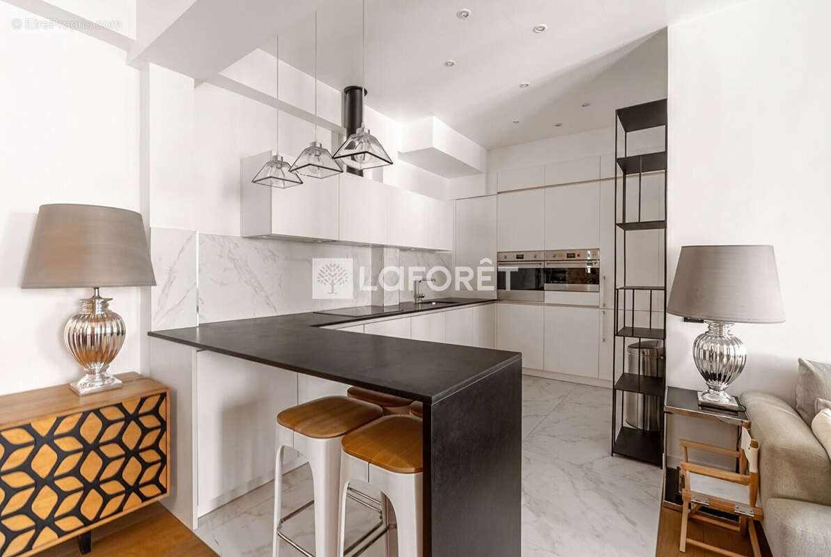Dernier etage - calme - lumineux - refait a neuf - photo 5