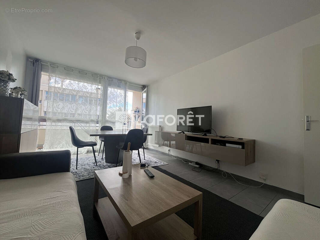Appartement Villemomble 2 pièce(s) 50 m2 - photo 2