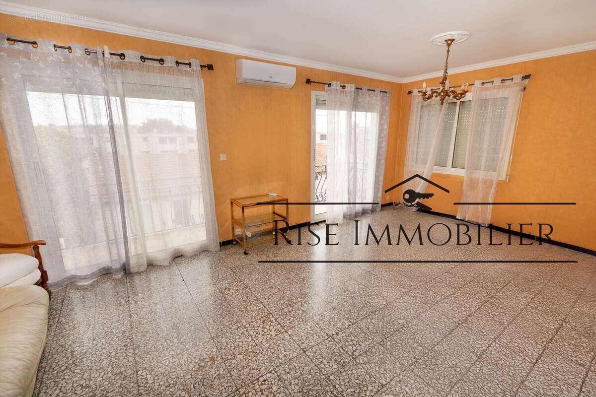 Appartement à BEZIERS