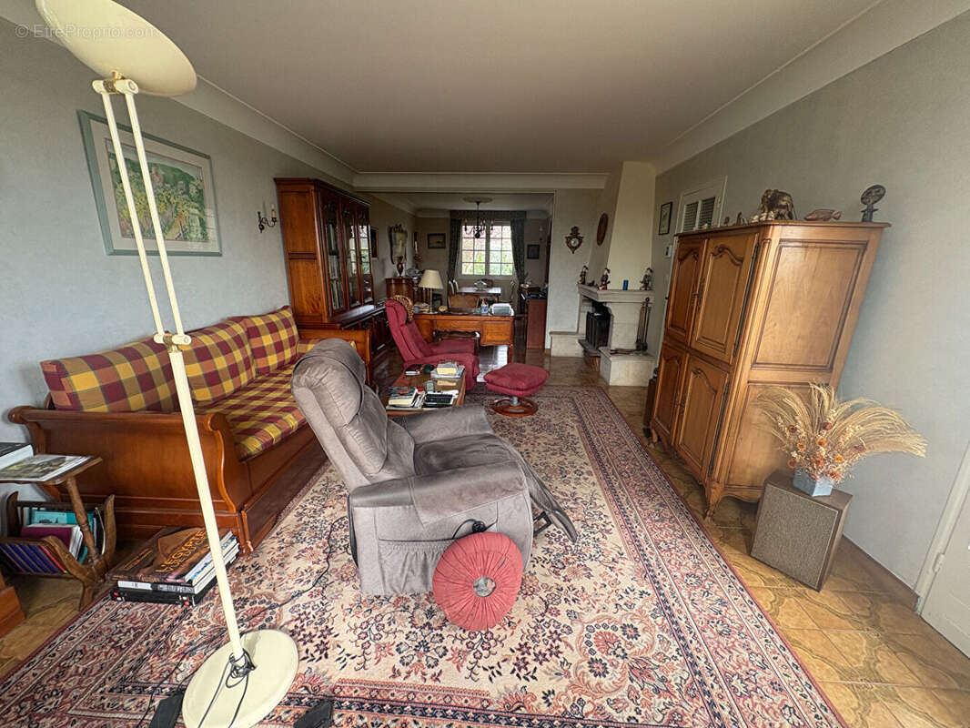 Maison à CHERRE