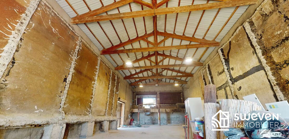 Appartement à FOURQUES