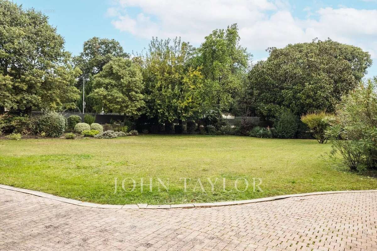 Maison à LE BOUSCAT