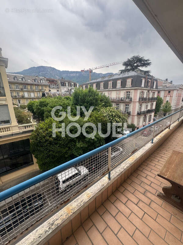 Appartement à AIX-LES-BAINS