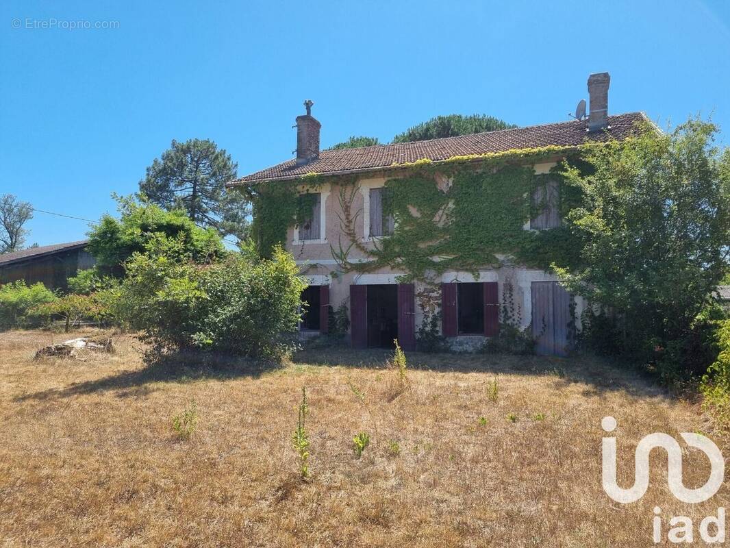 Photo 1 - Maison à SALLES