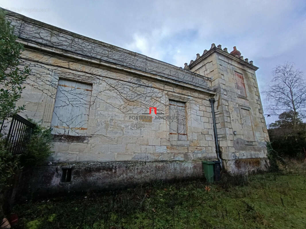 Maison à CARBON-BLANC