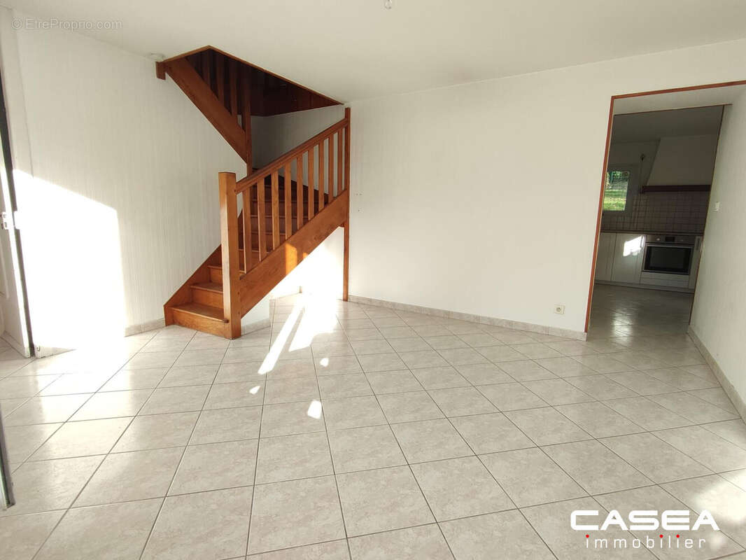 Maison à SAINT-EVARZEC