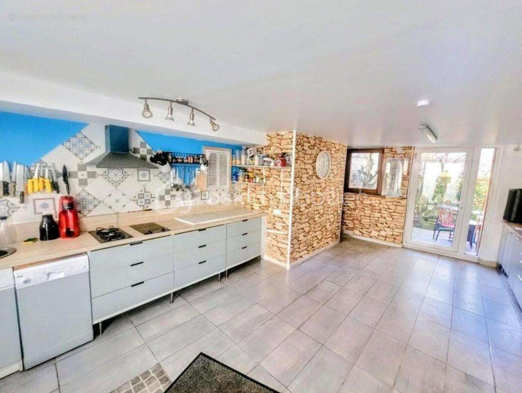 Maison à QUINTENAS