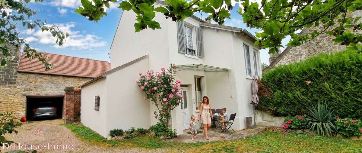 Maison à PRESLES