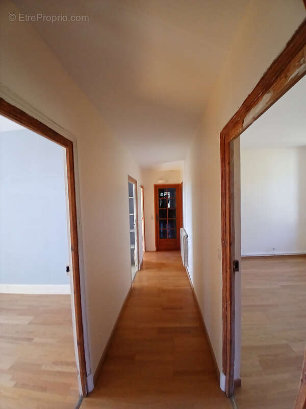 Maison à SAINT-LEGER-DE-FOUGERET