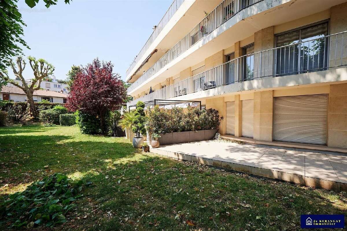 Appartement à LE PLESSIS-ROBINSON