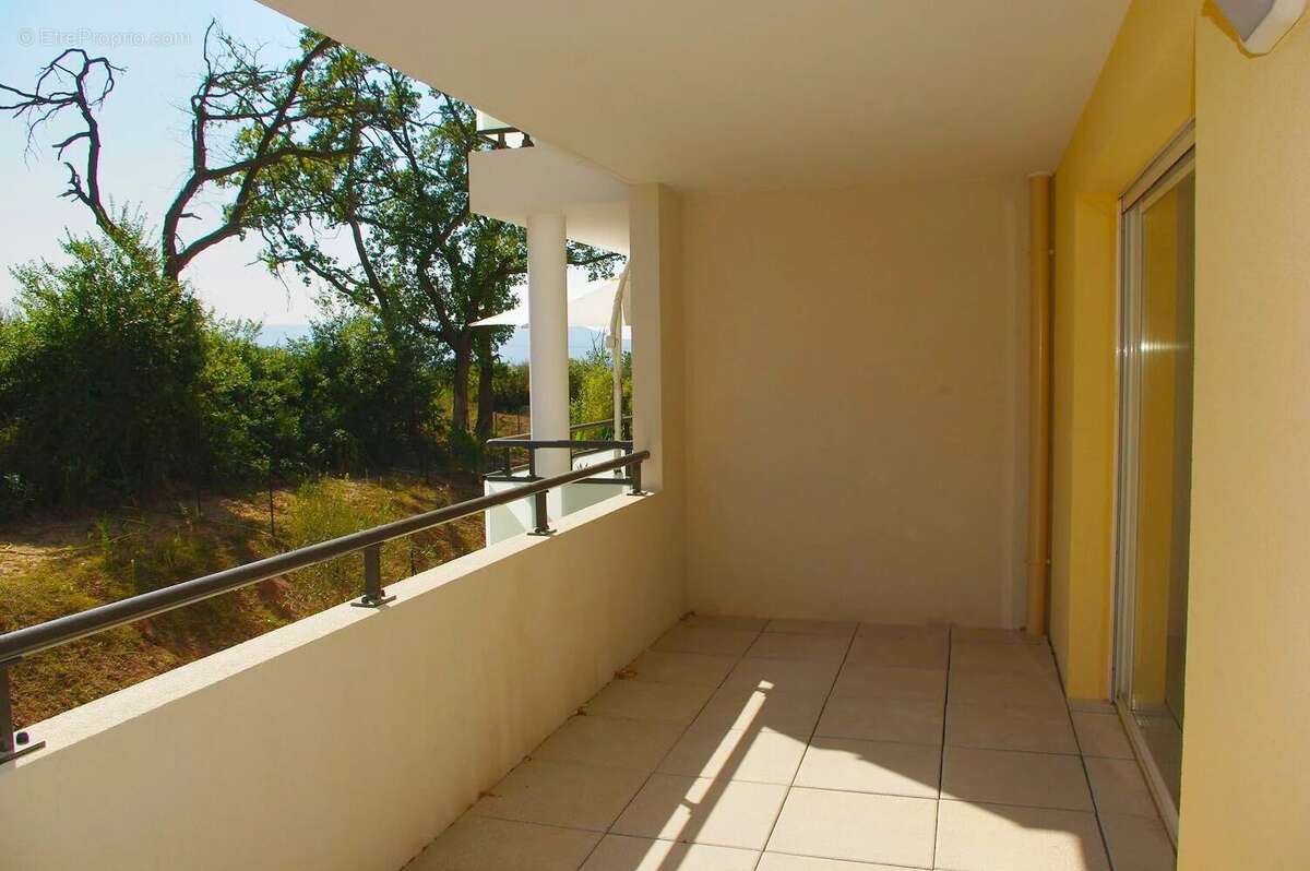 Appartement à FREJUS