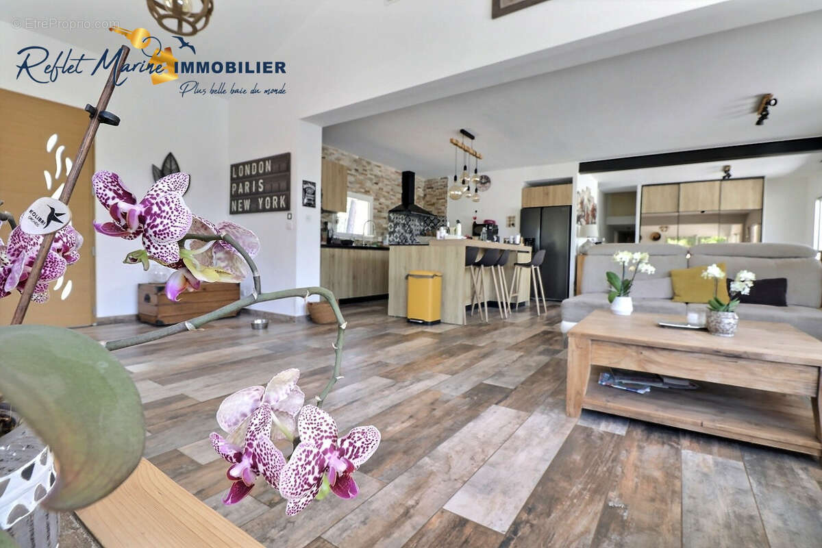 Maison à LA CADIERE-D&#039;AZUR