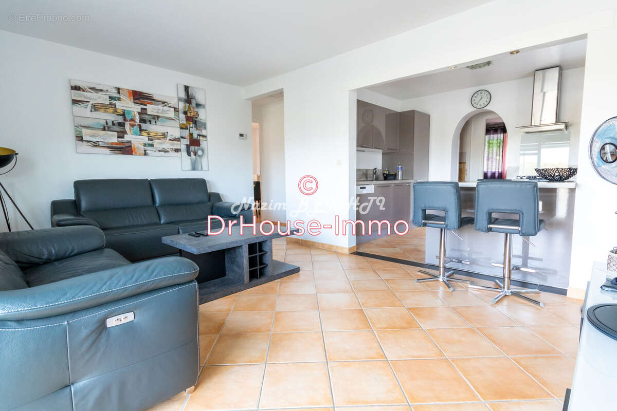 Maison à BONNIERES-SUR-SEINE