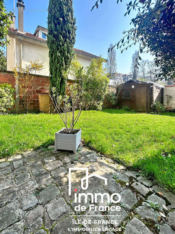 Maison à VILLEMOMBLE