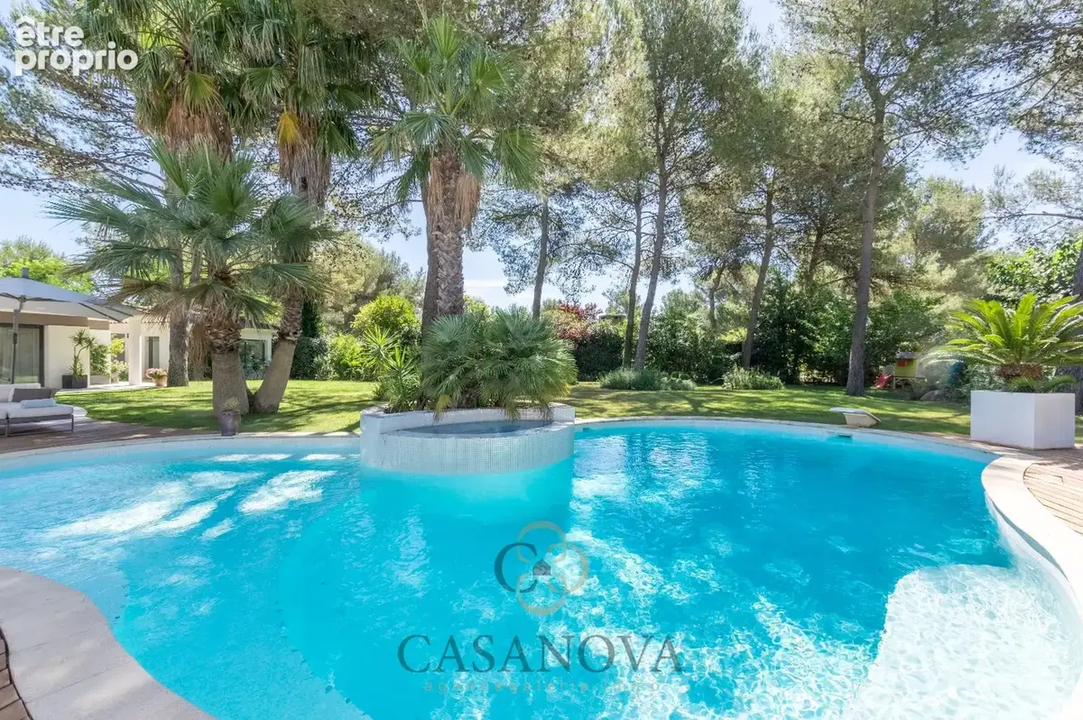 Co-exclusivité. Villa d'Exception au Cur d'un Domaine Prisé - photo 2