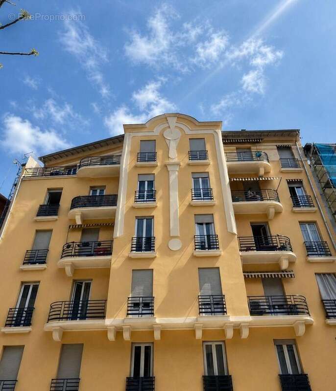   - Appartement à NICE