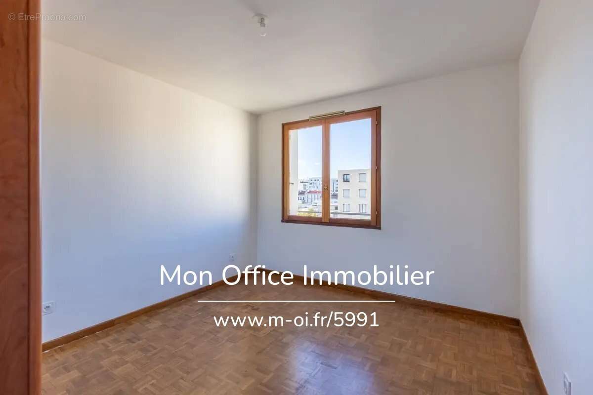 Appartement à MARSEILLE-3E
