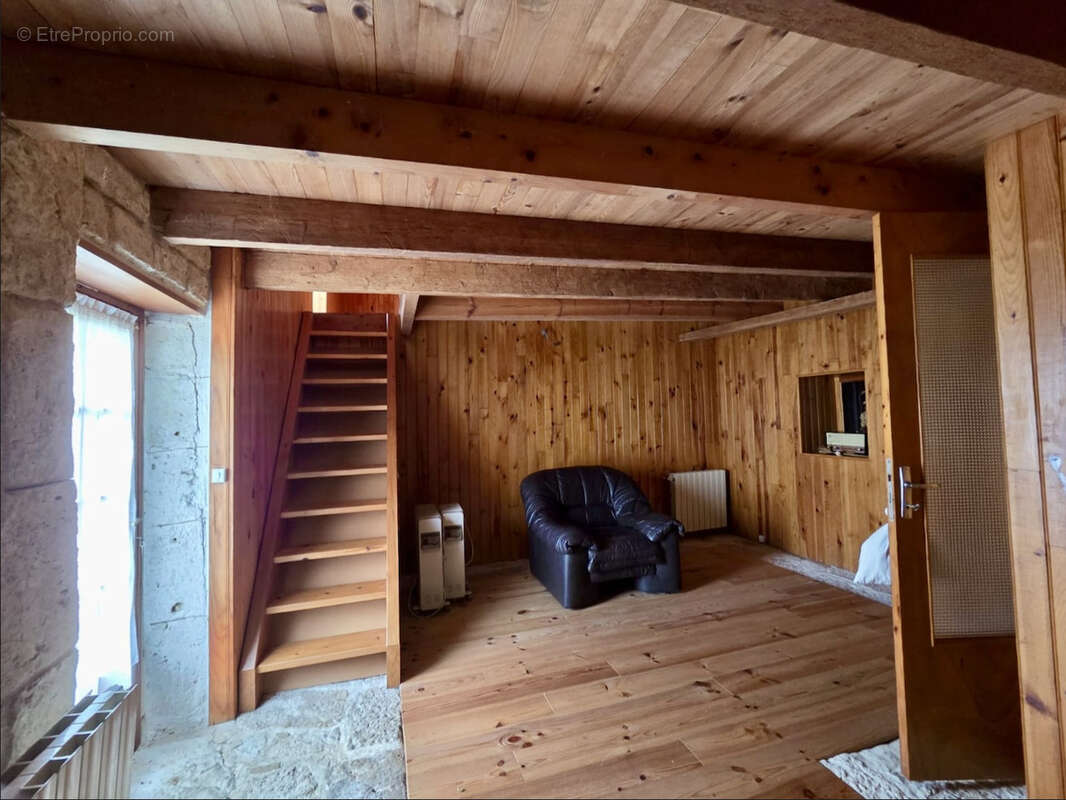 Authentique longère en pierre de 123 m2 avec parc arboré et studio indépendant - photo 9