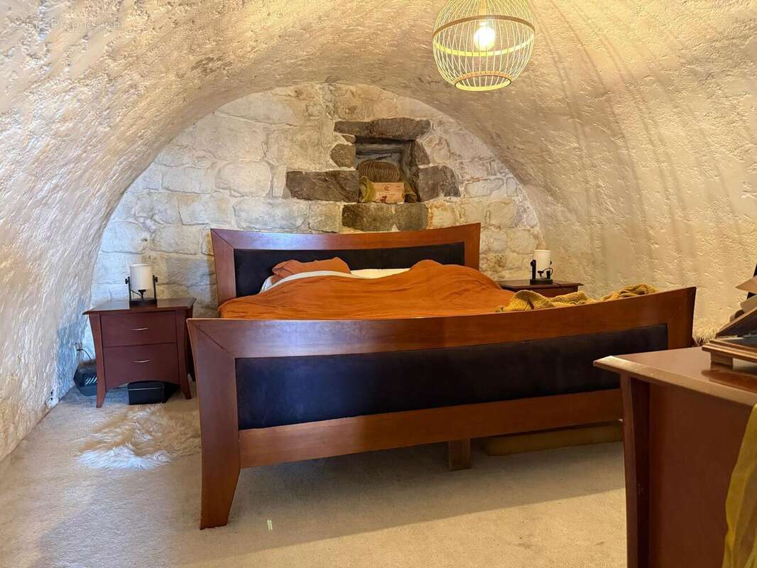   - Maison à VALS-LES-BAINS