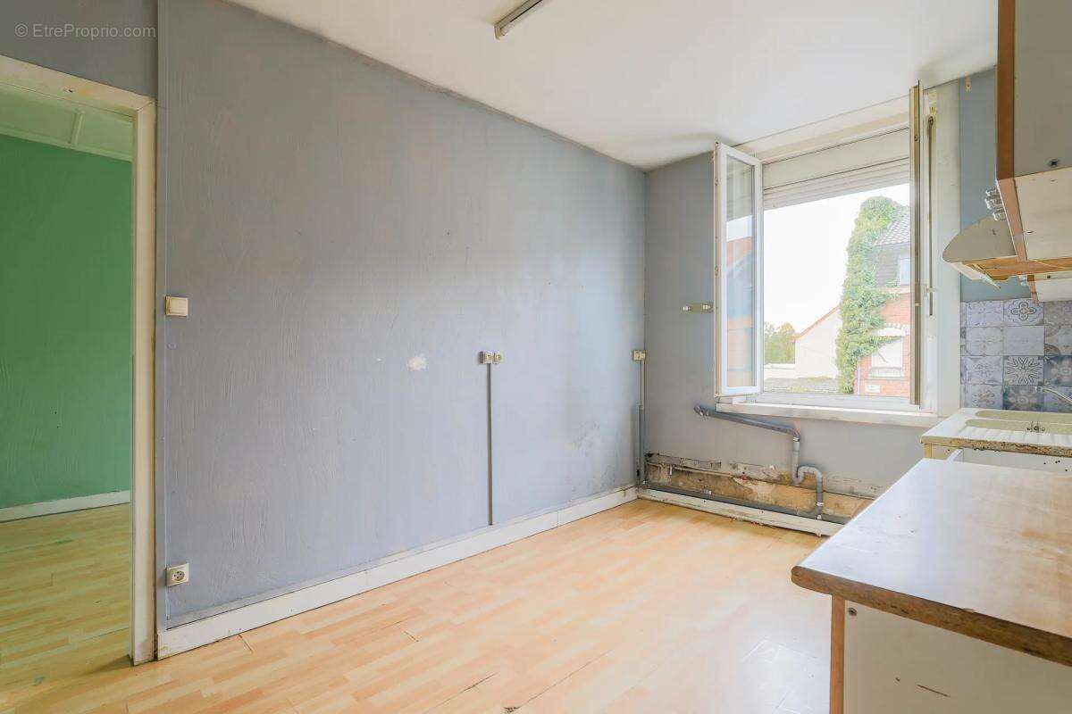 Maison à SALLAUMINES