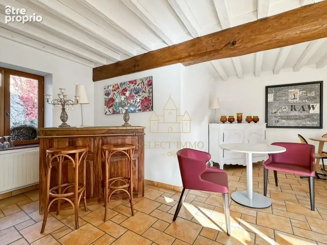 À moins d’1h de Paris – Propriété de charme de 480 m² dont dépendances : un fort potentiel pour un projet de gîte - photo 5