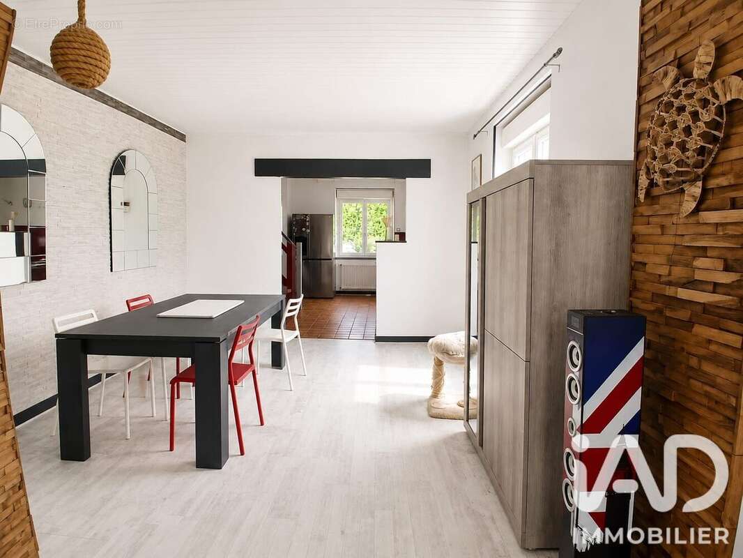 Maison 132 m² à Foucherans  - photo 6