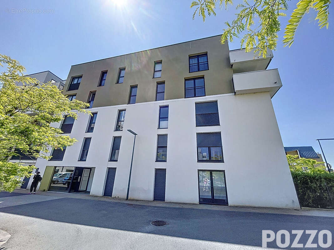 Appartement t3 caen - ascenseur terrasse stationnement - photo 8